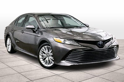 2020 Toyota Camry Hybrid XLE