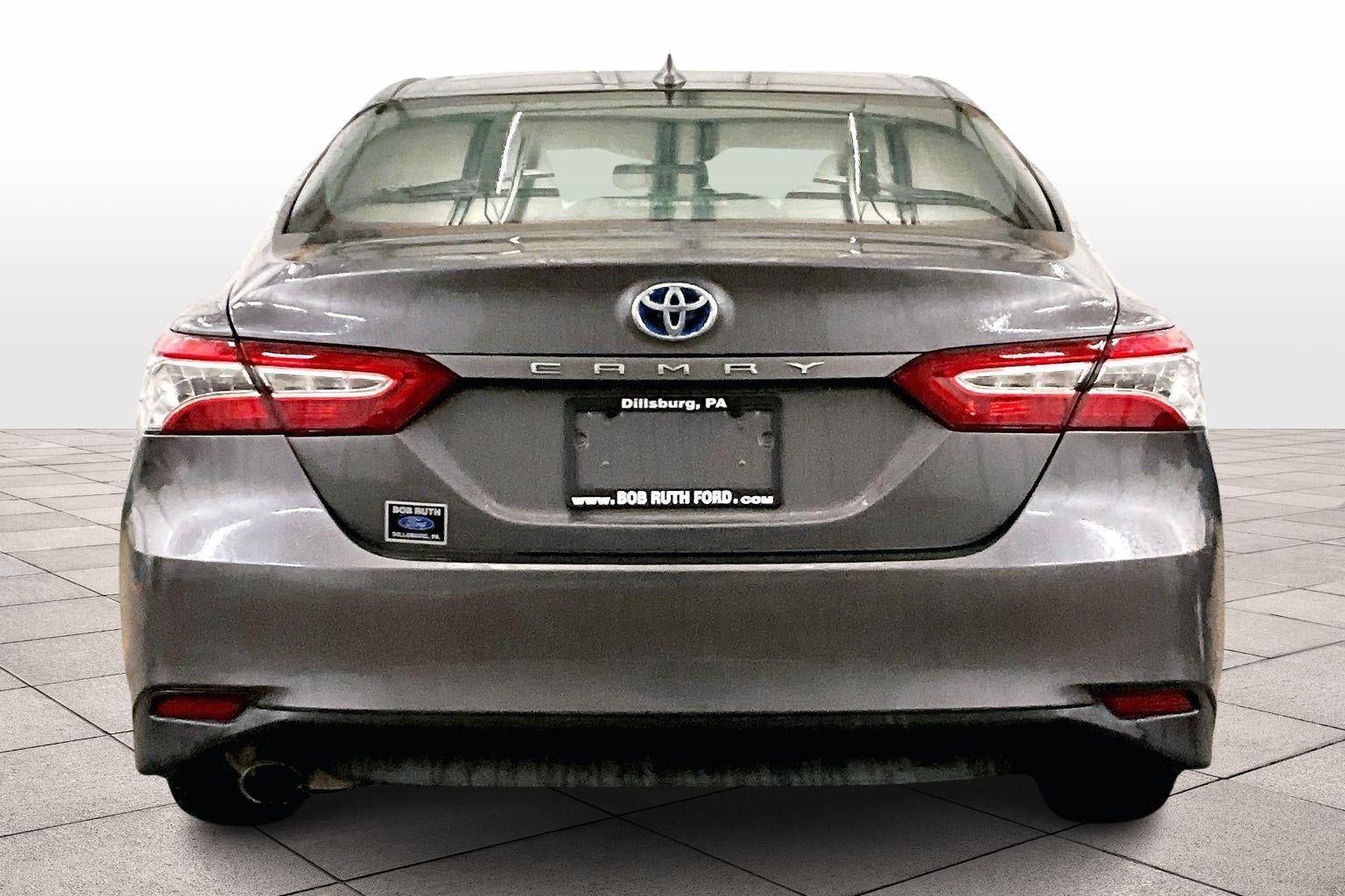 2020 Toyota Camry Hybrid XLE