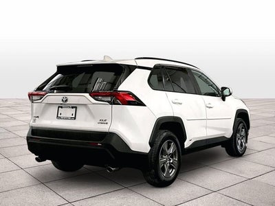 2022 Toyota RAV4 Hybrid XLE