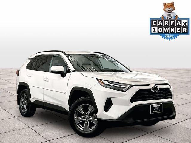 2022 Toyota RAV4 Hybrid XLE