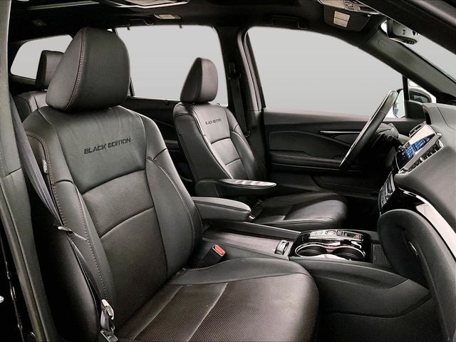 2022 Honda Pilot Black Edition