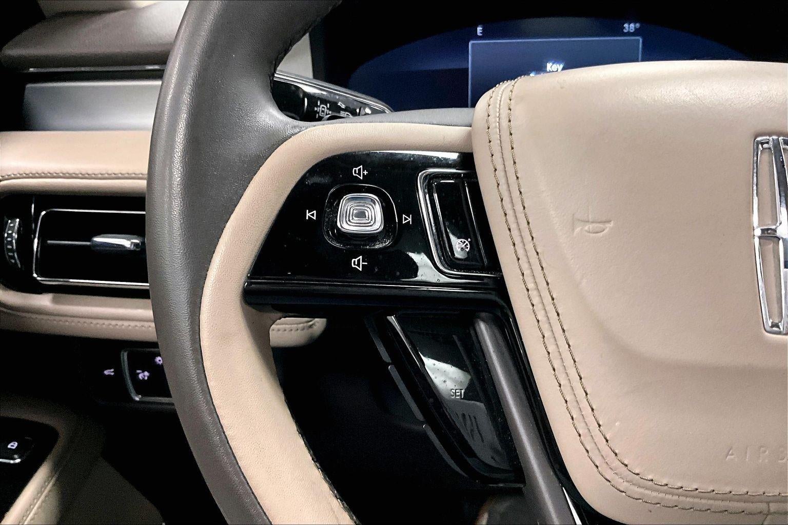 2022 Lincoln Aviator Standard