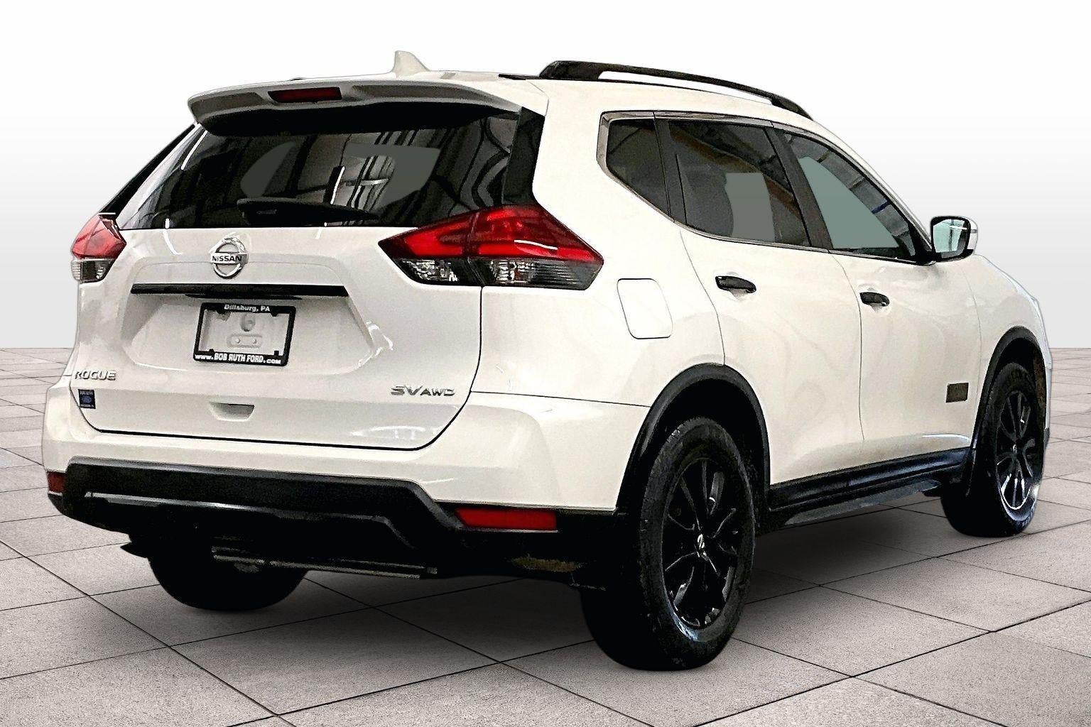 2017 Nissan Rogue SV