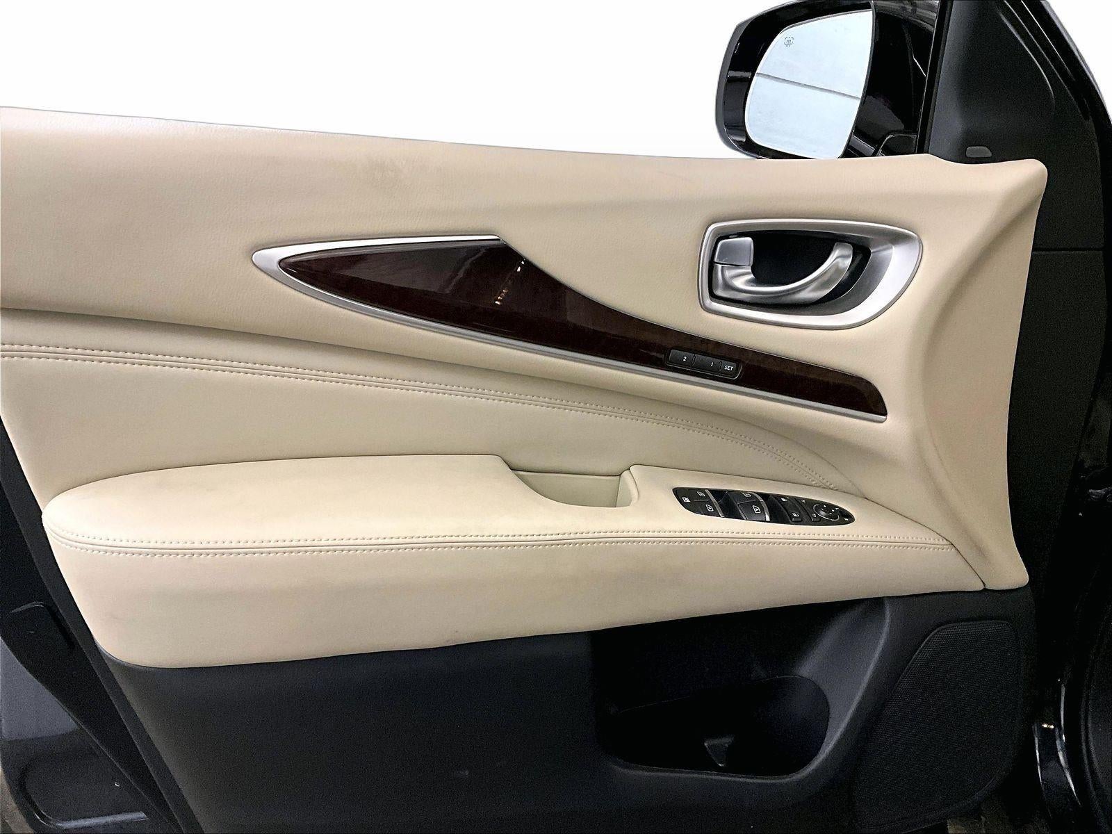 2017 INFINITI QX60 Base