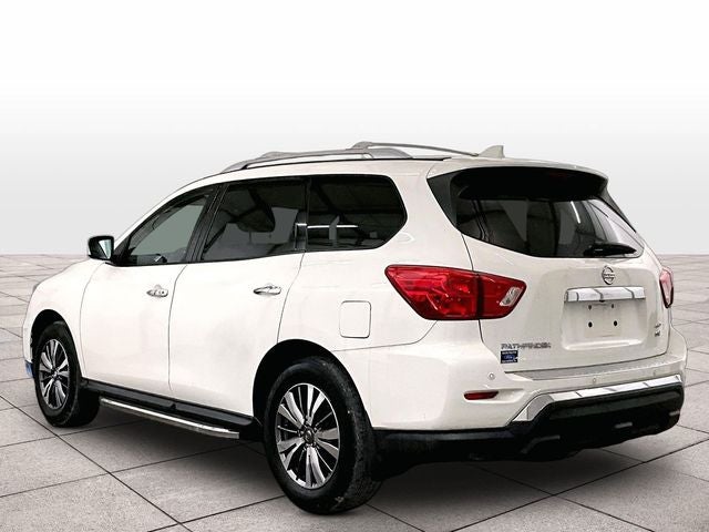 2020 Nissan Pathfinder SV