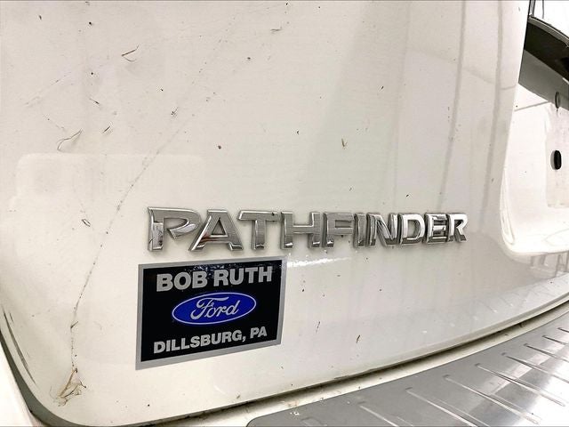 2020 Nissan Pathfinder SV