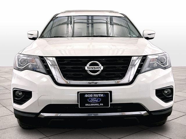 2020 Nissan Pathfinder SV