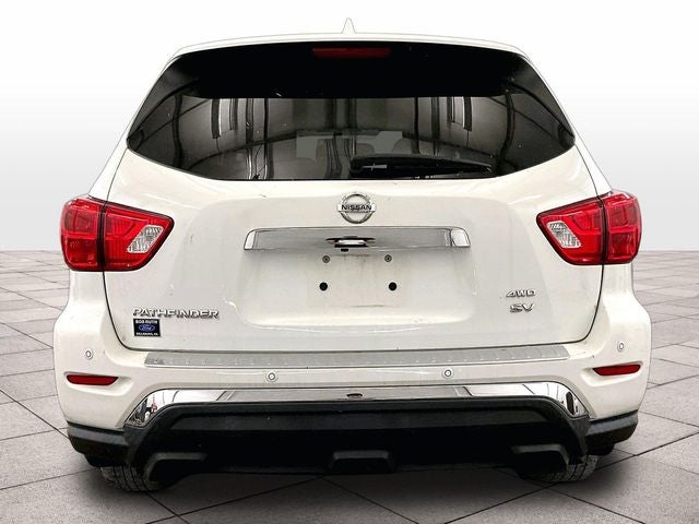 2020 Nissan Pathfinder SV
