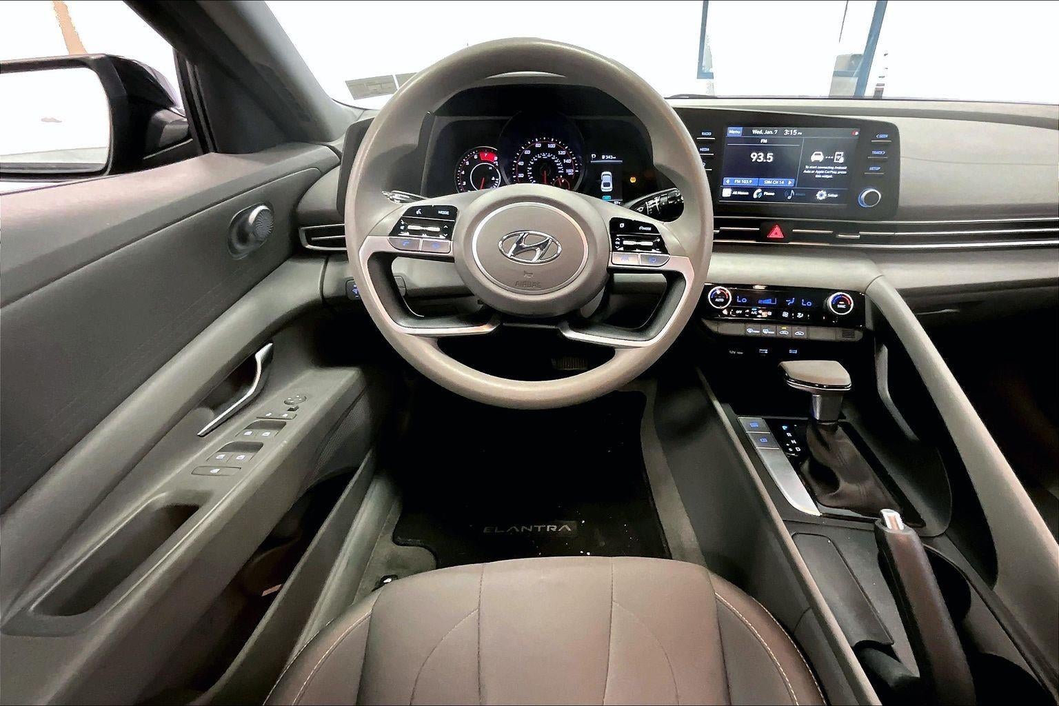 2022 Hyundai Elantra SEL