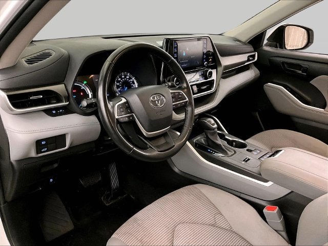 2022 Toyota Highlander Hybrid LE