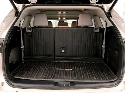 2022 Toyota Highlander Hybrid LE