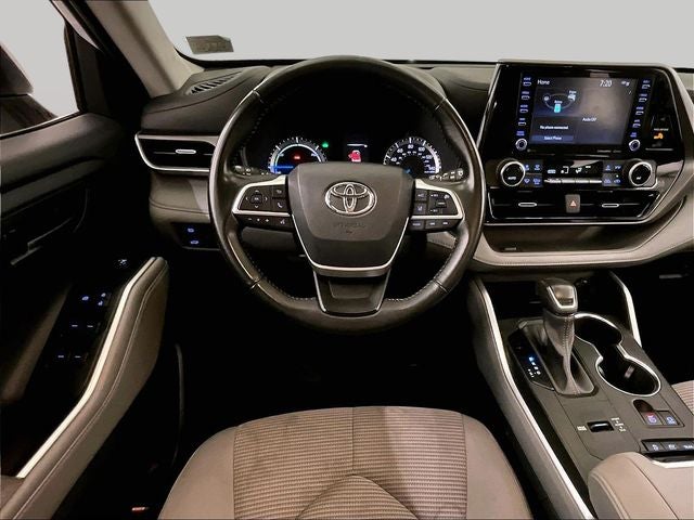 2022 Toyota Highlander Hybrid LE