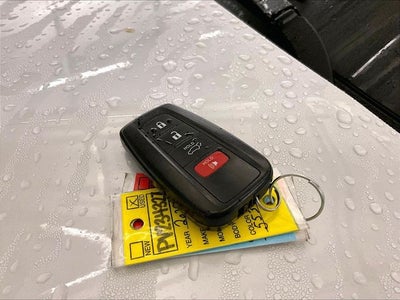 2022 Toyota Highlander Hybrid LE
