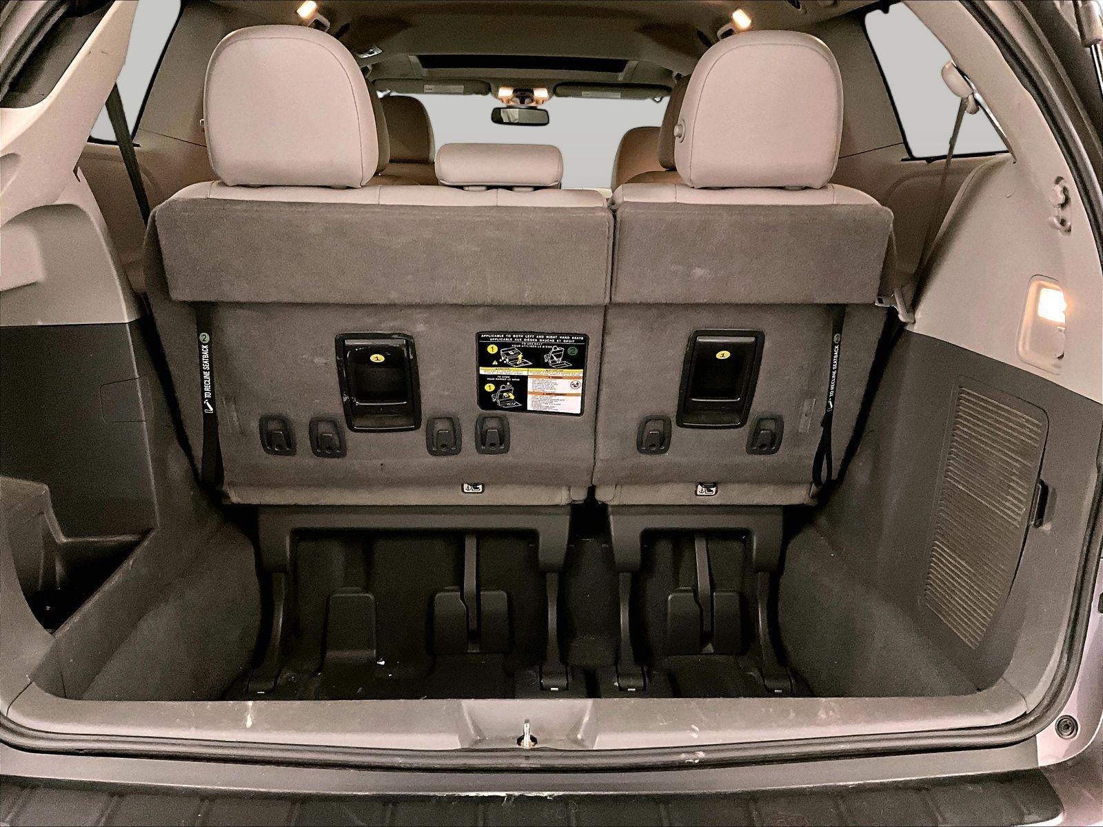 2020 Toyota Sienna XLE