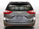 2020 Toyota Sienna XLE