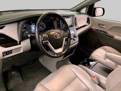 2018 Toyota Sienna XLE 7 Passenger