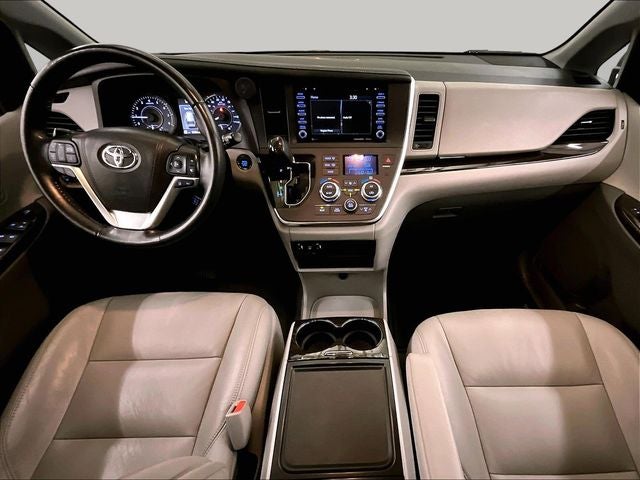 2018 Toyota Sienna XLE 7 Passenger