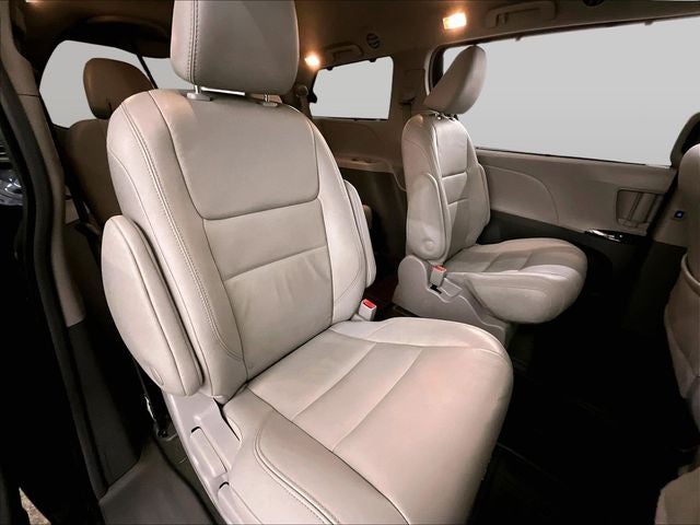 2018 Toyota Sienna XLE 7 Passenger