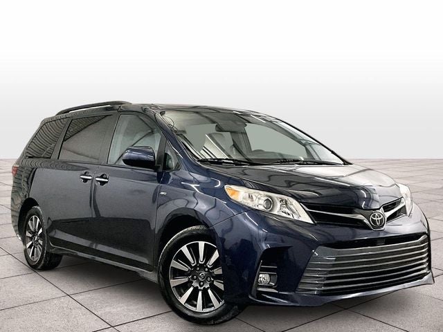 2018 Toyota Sienna XLE 7 Passenger