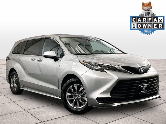 2025 Toyota Sienna LE 8 Passenger