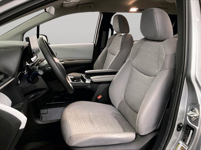 2025 Toyota Sienna LE 8 Passenger