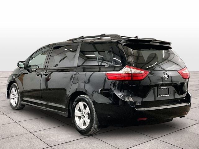 2018 Toyota Sienna LE 8 Passenger