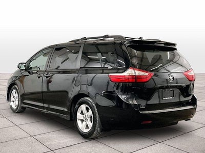 2018 Toyota Sienna LE 8 Passenger