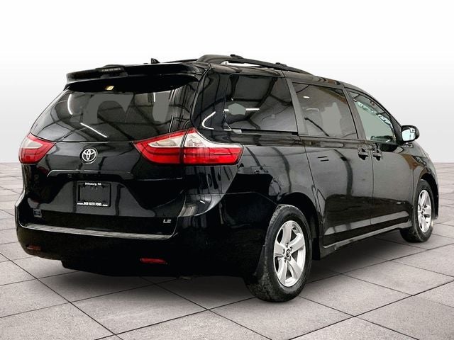 2018 Toyota Sienna LE 8 Passenger