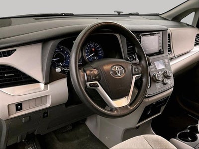 2018 Toyota Sienna LE 8 Passenger