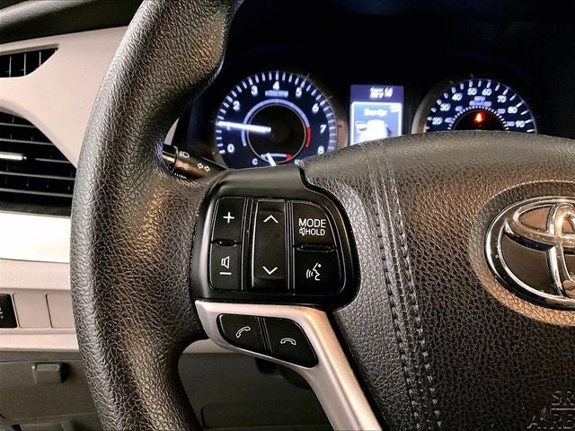 2018 Toyota Sienna LE 8 Passenger