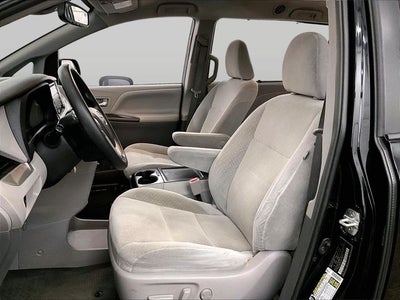 2018 Toyota Sienna LE 8 Passenger
