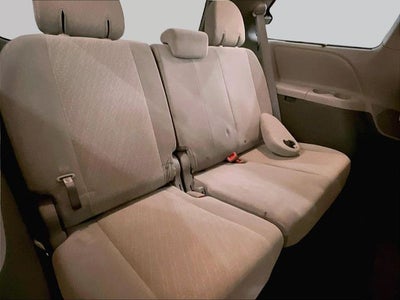 2018 Toyota Sienna LE 8 Passenger