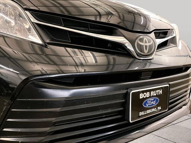 2018 Toyota Sienna LE 8 Passenger