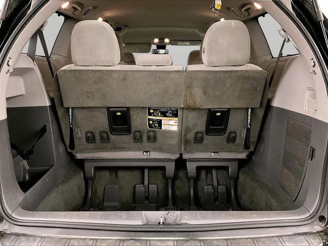 2018 Toyota Sienna LE 8 Passenger