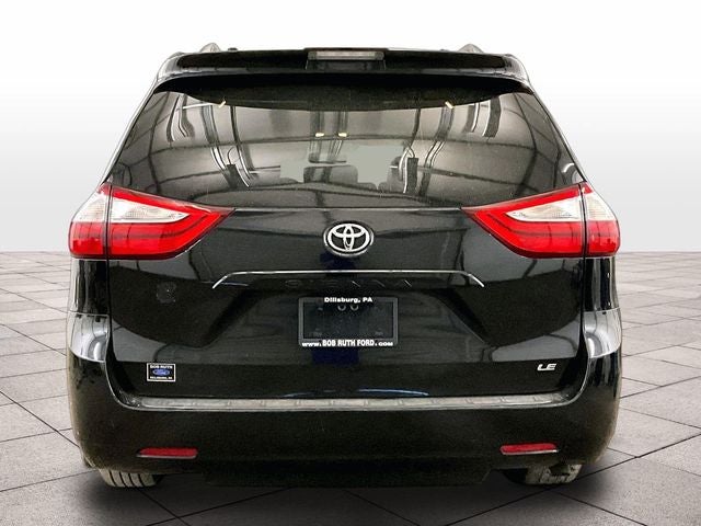 2018 Toyota Sienna LE 8 Passenger