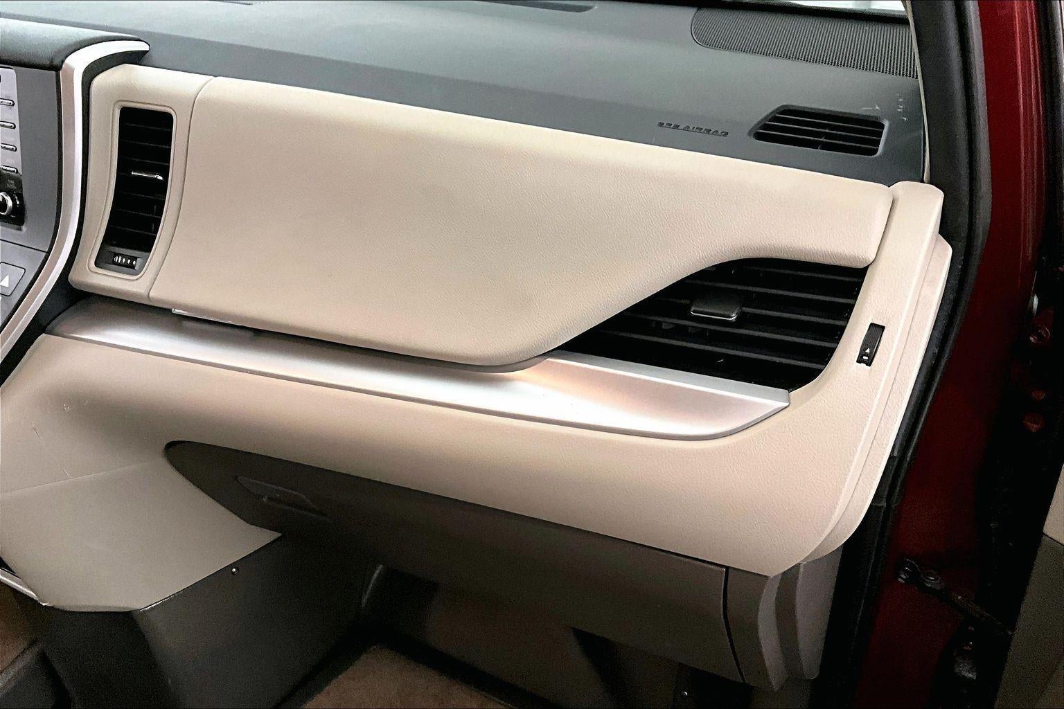 2020 Toyota Sienna LE