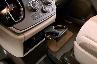 2020 Toyota Sienna LE