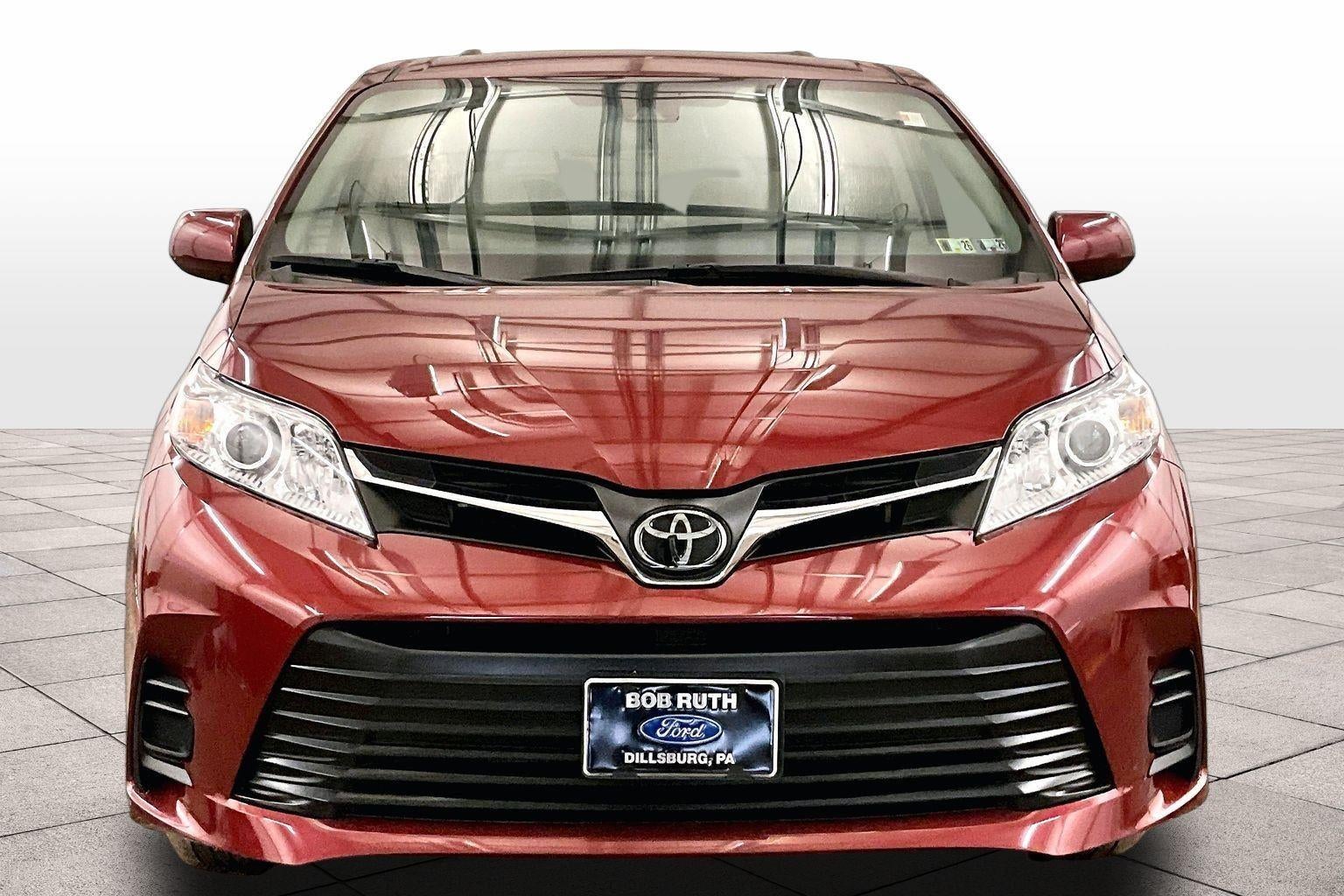2020 Toyota Sienna LE