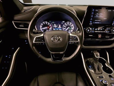 2022 Toyota Highlander XSE