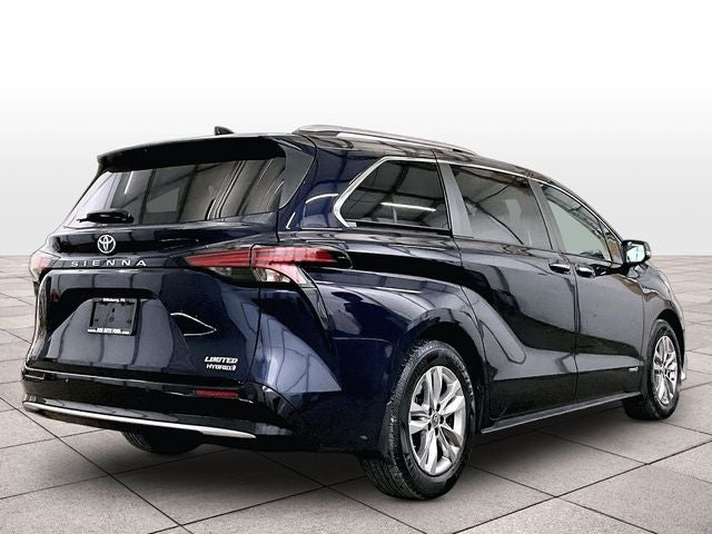 2021 Toyota Sienna Limited 7 Passenger
