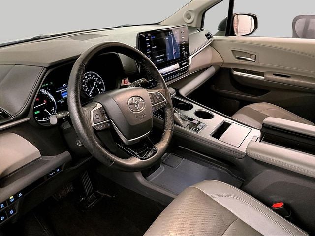 2021 Toyota Sienna Limited 7 Passenger