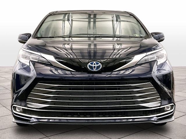 2021 Toyota Sienna Limited 7 Passenger