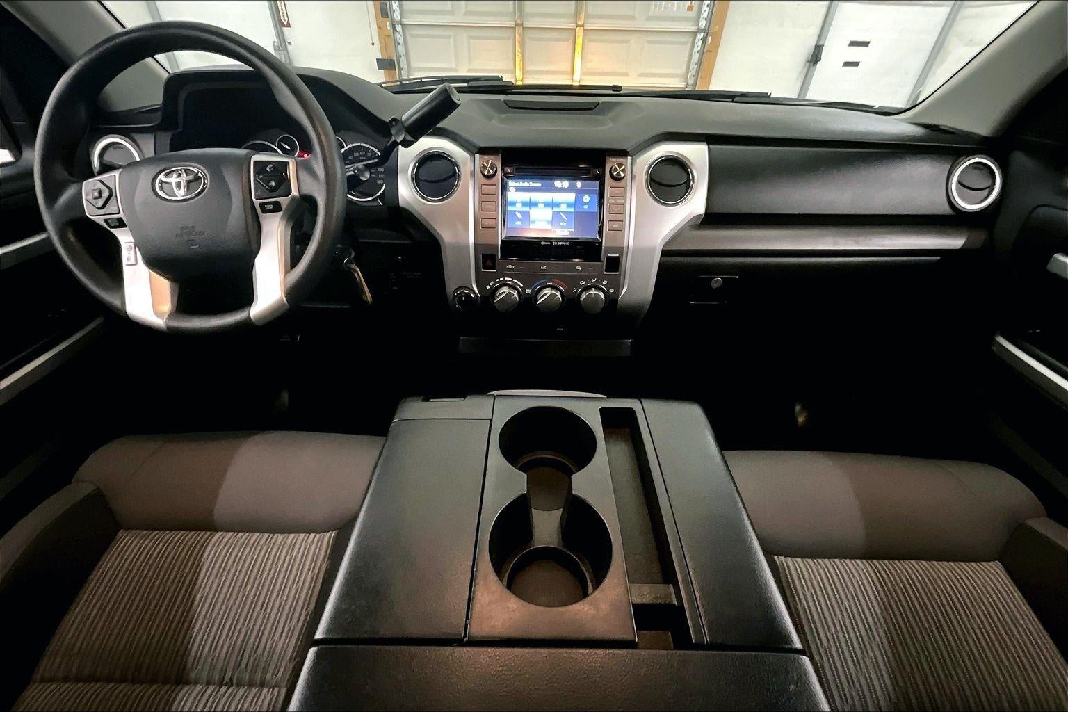 2016 Toyota Tundra Truck SR5
