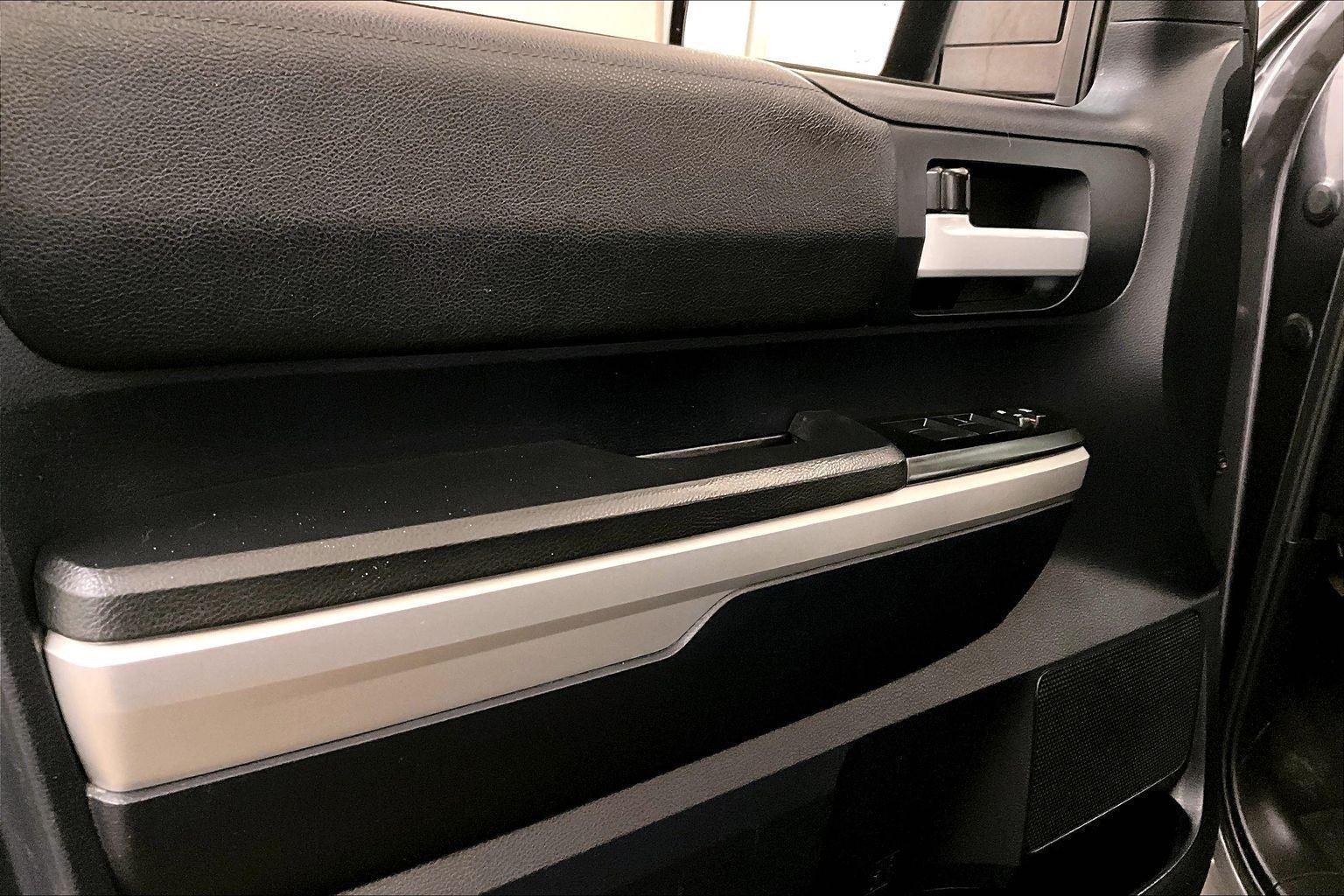 2016 Toyota Tundra Truck SR5