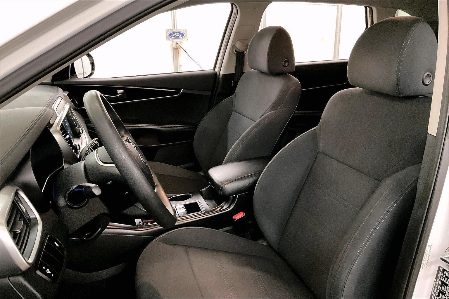 2020 Kia Sorento LX V6