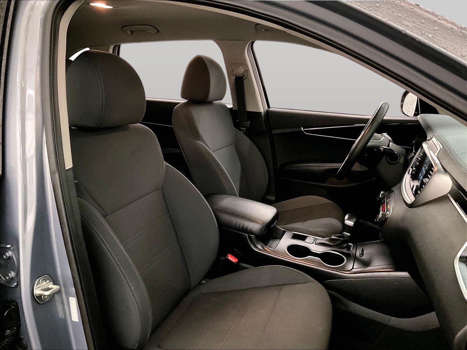 2020 Kia Sorento S V6