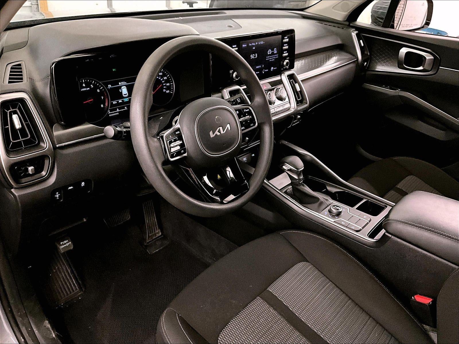 2023 Kia Sorento LX