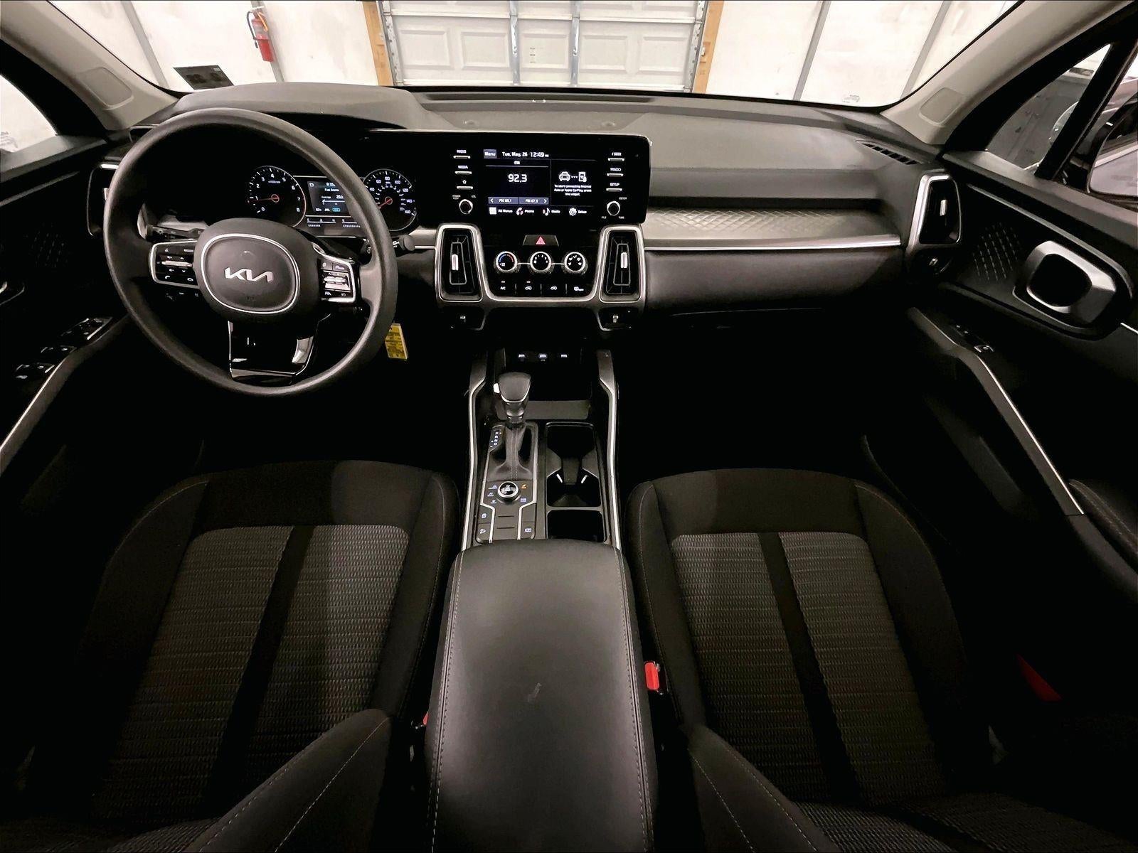 2023 Kia Sorento LX