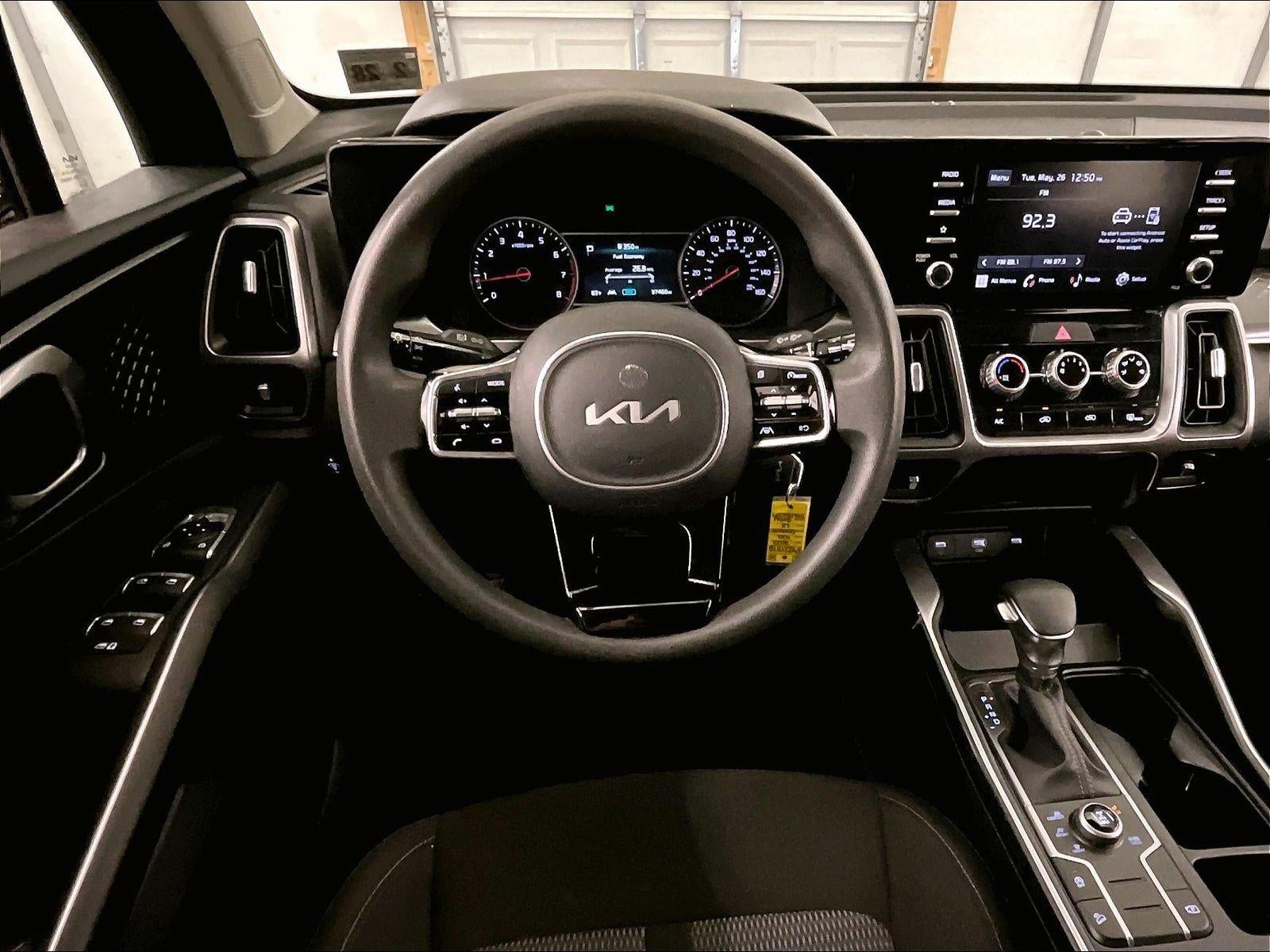2023 Kia Sorento LX