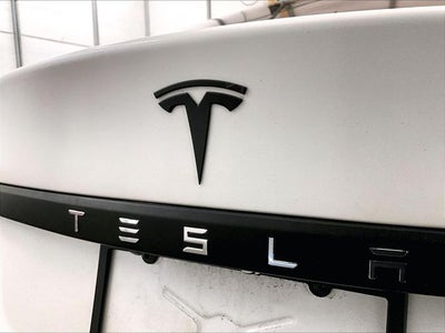2020 Tesla Model S Long Range